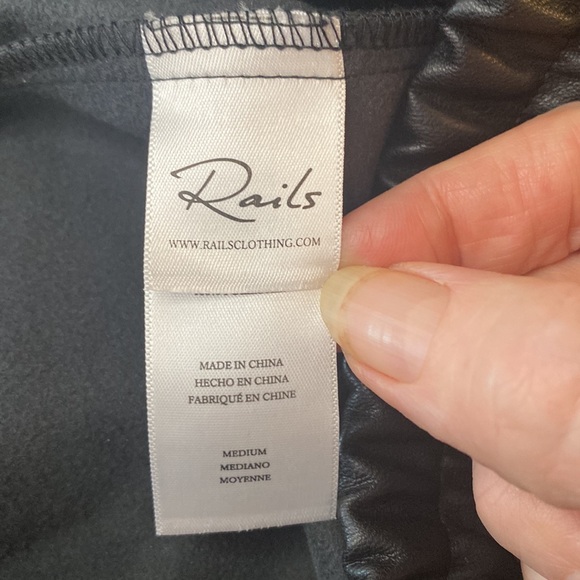 NWT Rails Black Jayden Faux Leather Cropped Pants Size M - Picture 10 of 11